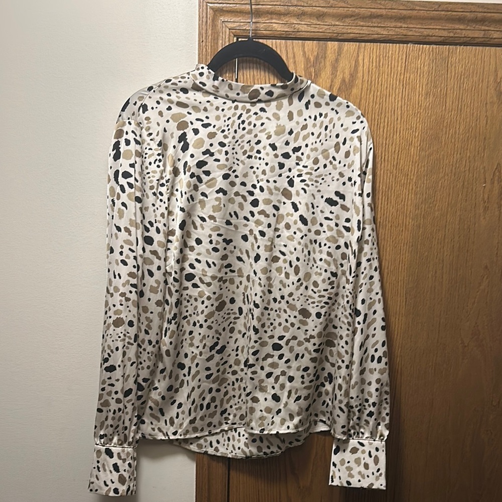 Leopard Print Long Sleeve Blouse